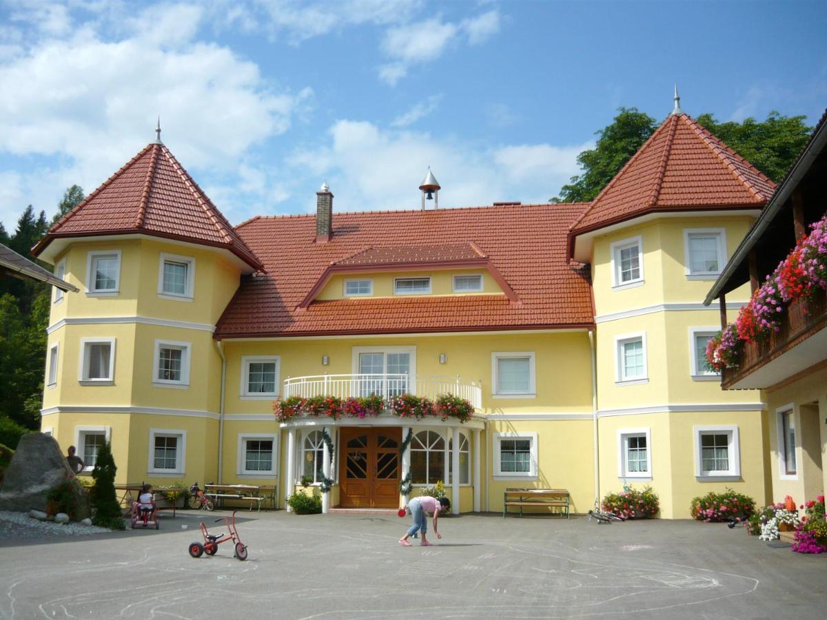 Ferien Am Talhof Hotel Sankt Urban Bagian luar foto
