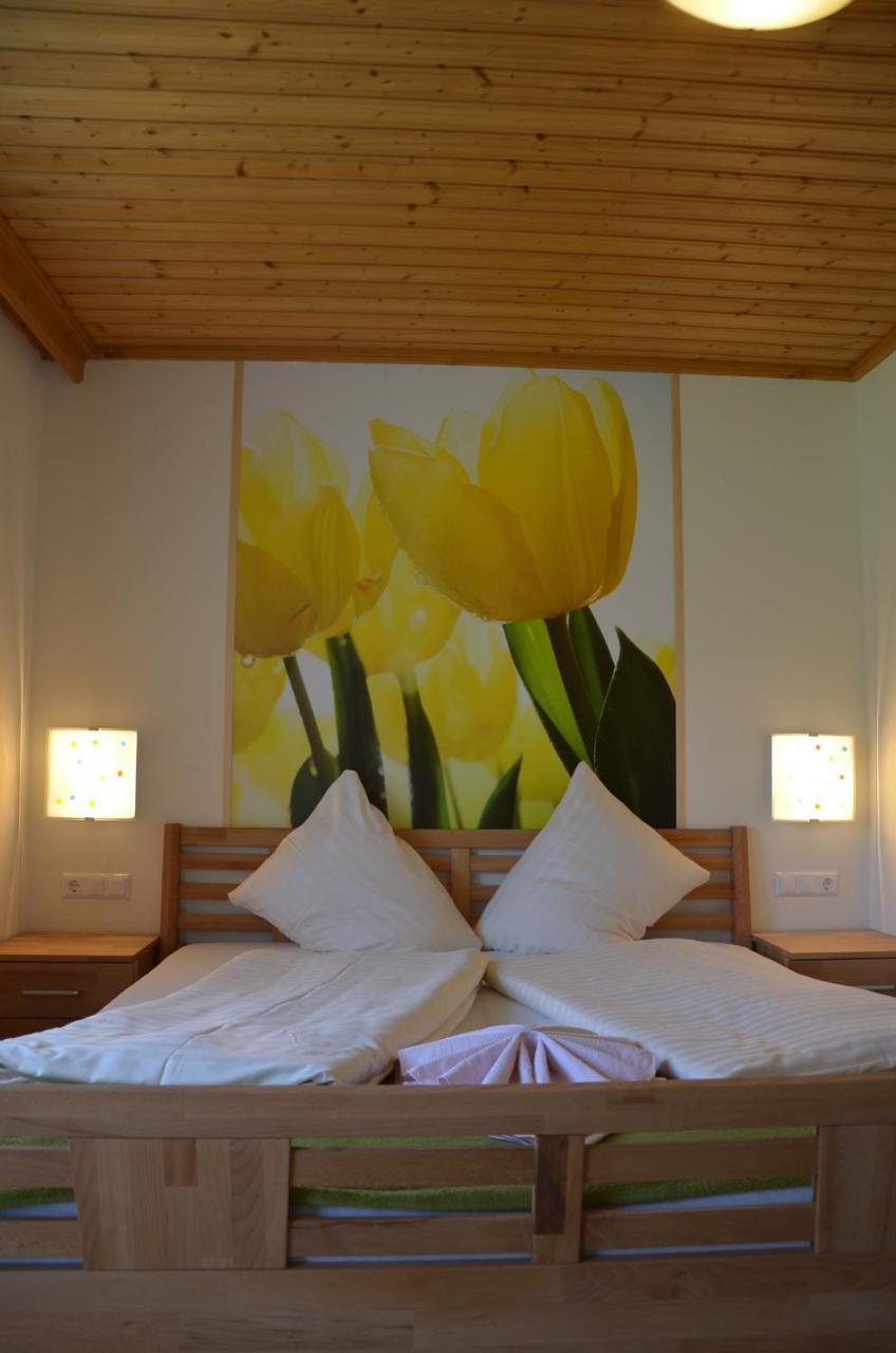 Ferien Am Talhof Hotel Sankt Urban Bagian luar foto